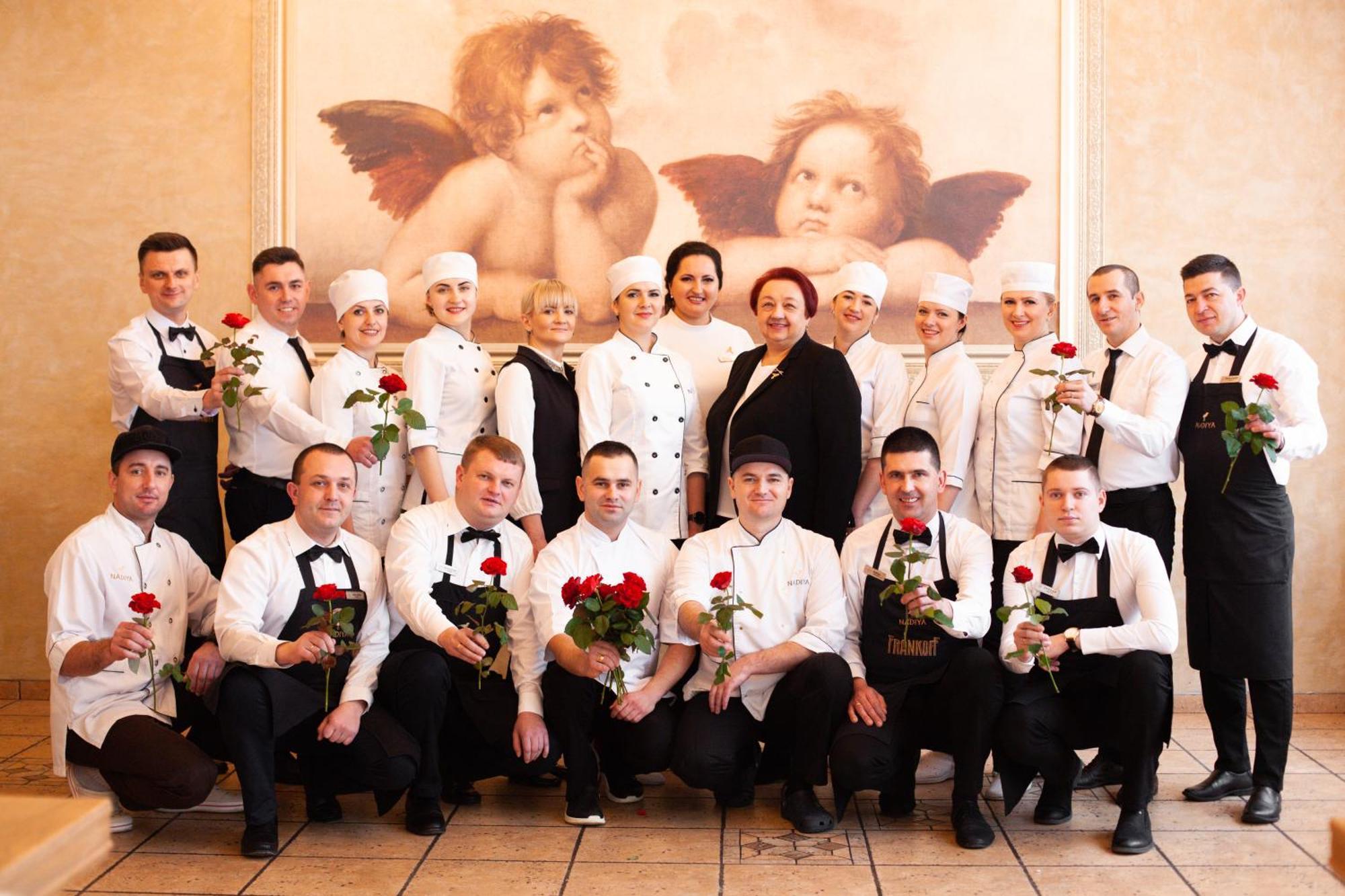 Nadiya Hotel Ivano Frankivsk Bagian luar foto